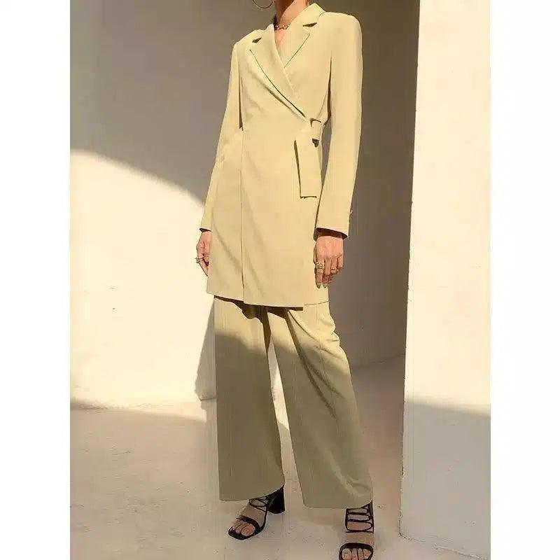 LOVEMI - Lovemi - Beige Long-Sleeved Waist-Tie Trench Coat