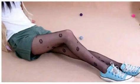 Sheer tights with polka dots-5-7