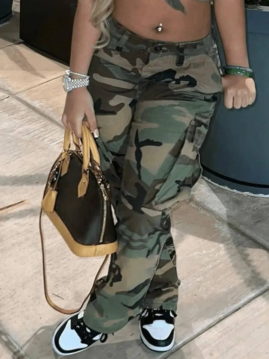 Trendy Camo Cargo Pants: Must-Have Streetwear-green-7